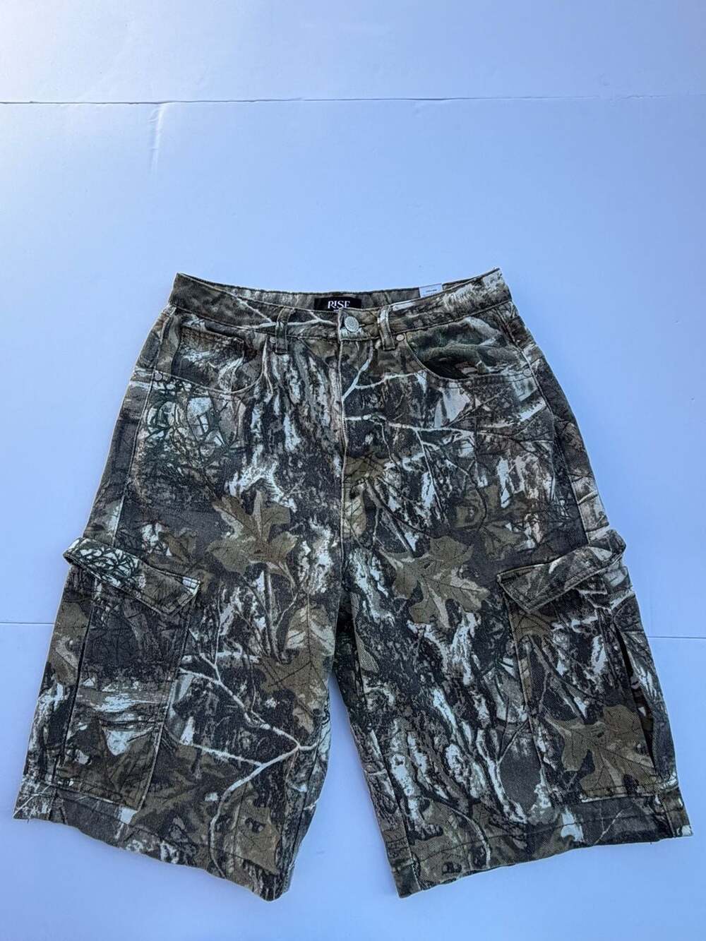Rise Supply Co. Camouflage Cargo Denim Shorts Jorts Y2K Size 9